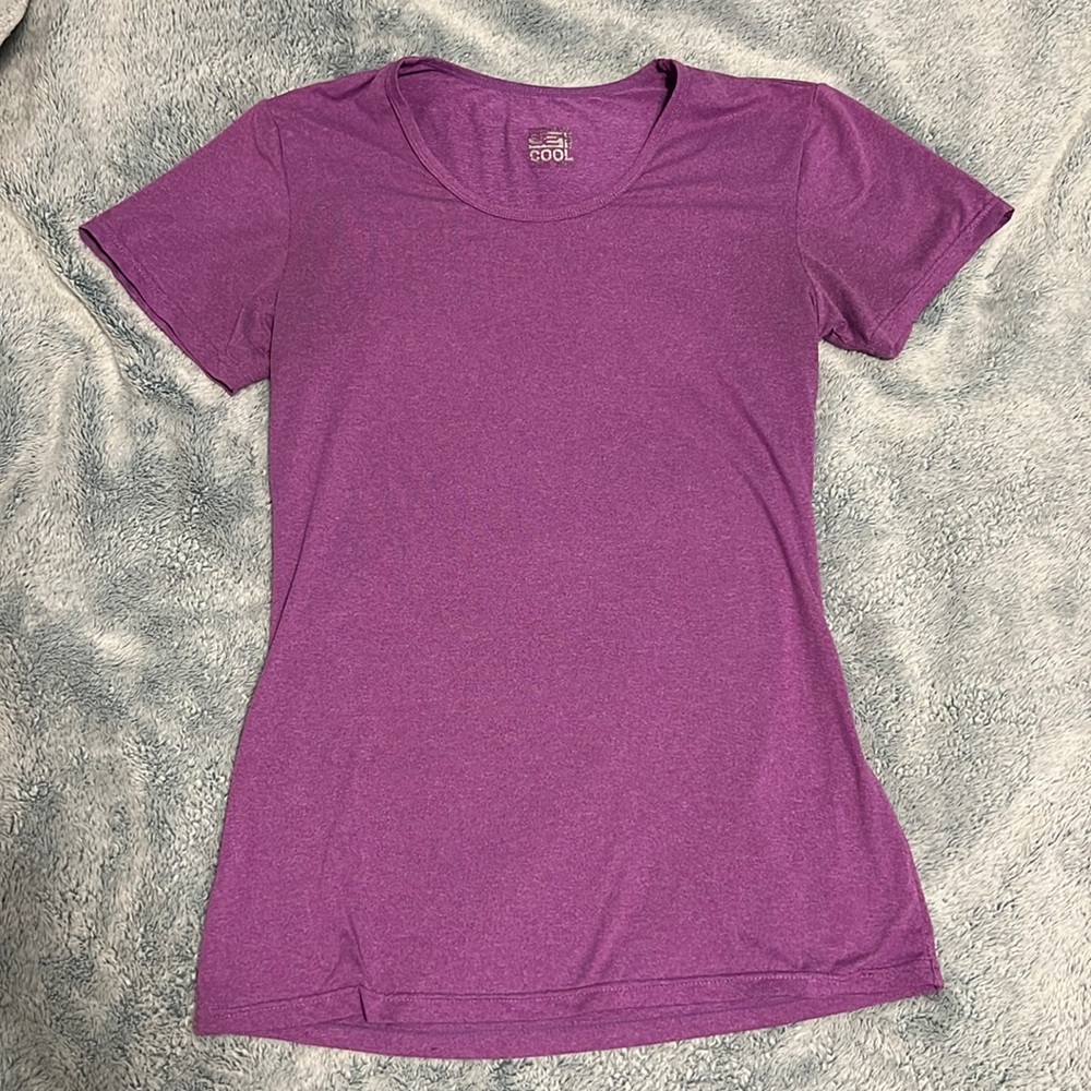 Orchid workout tee shirt weatherproof short sleeve scoop neck tee